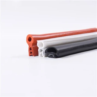 Tesnilni trakovi, odporni na veter in vodo